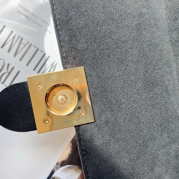 Louis Vuitton Lock BB Black❌sold❌ - Picture 7 of 16